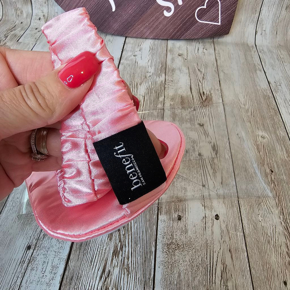 Benefit Sleep Mask One Size Pink White - Picture 4 of 6